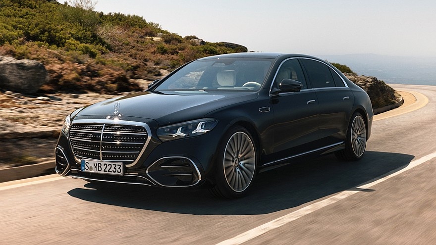    На фото: обновлённый седан Mercedes-Benz S-Class