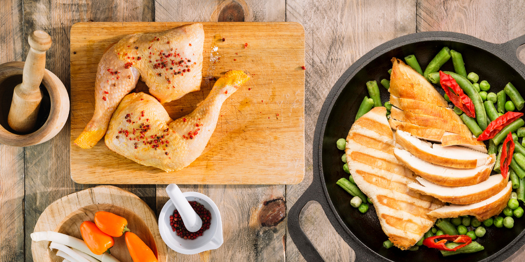 Куриные грудки или бёдра: что полезнее, вкуснее и экономичнее?