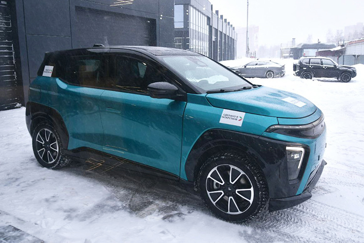    Электромобиль «Атом» — это проект, основанный генеральным директором КАМАЗа Сергеем Когогиным совместно с Рубеном Варданяном.   
Фото: Олег Спиридонов