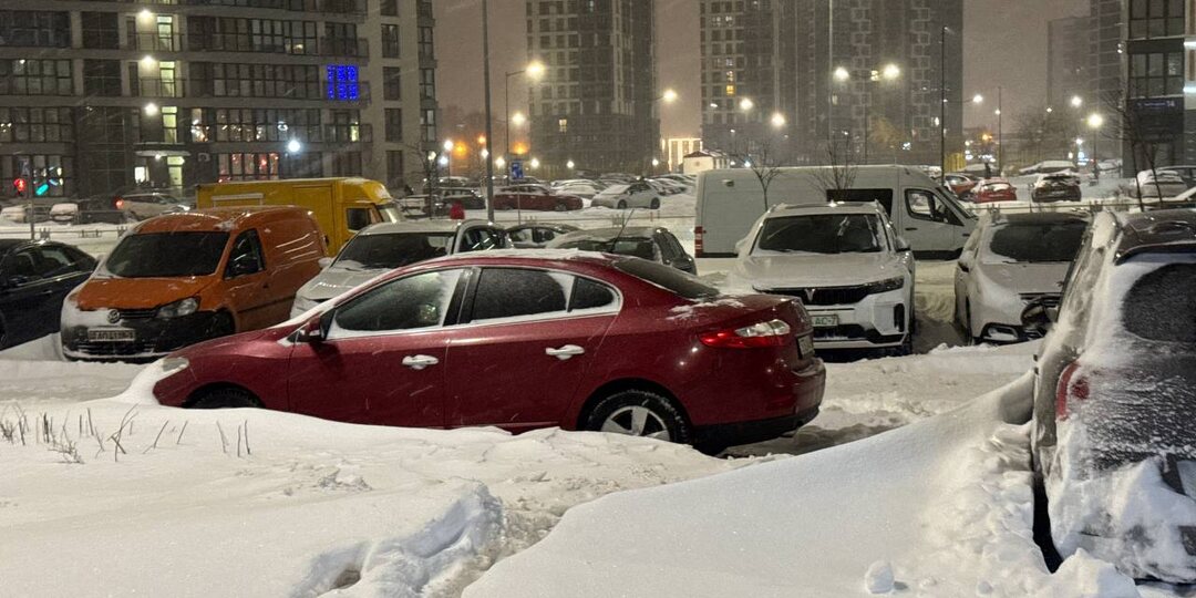 Штраф за снег возле машины в Беларуси: повестка в ЖКХ в Витебске