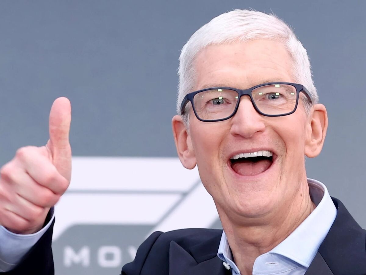    Apple отчиталась о самом успешном квартале в своей истории