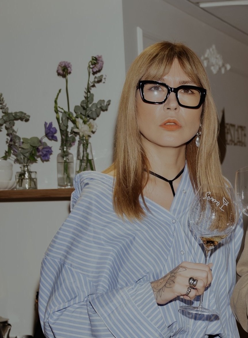 Александра Деймон (АД)
Сомелье ресторана COPEN 57.