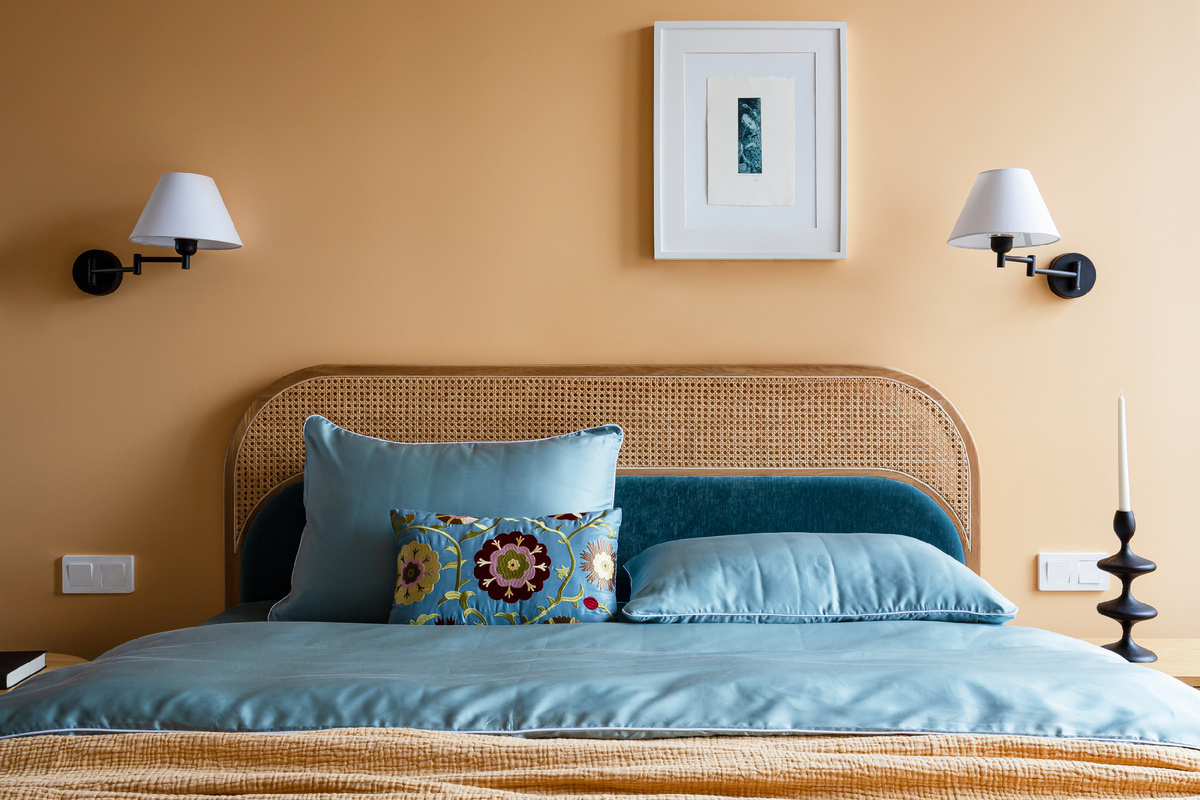 На фото: квартира 80 кв.м в г. Екатеринбурге. Дизайнер: Анастасия Заркуа; стилист: Екатерина Чуганова; фотограф: Татьяна Ульянова