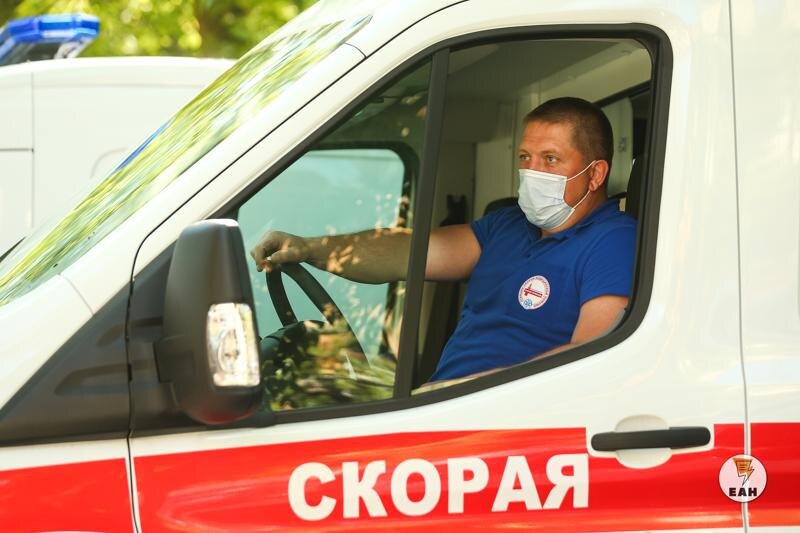    ЕАН. Автомобиль скорой помощи