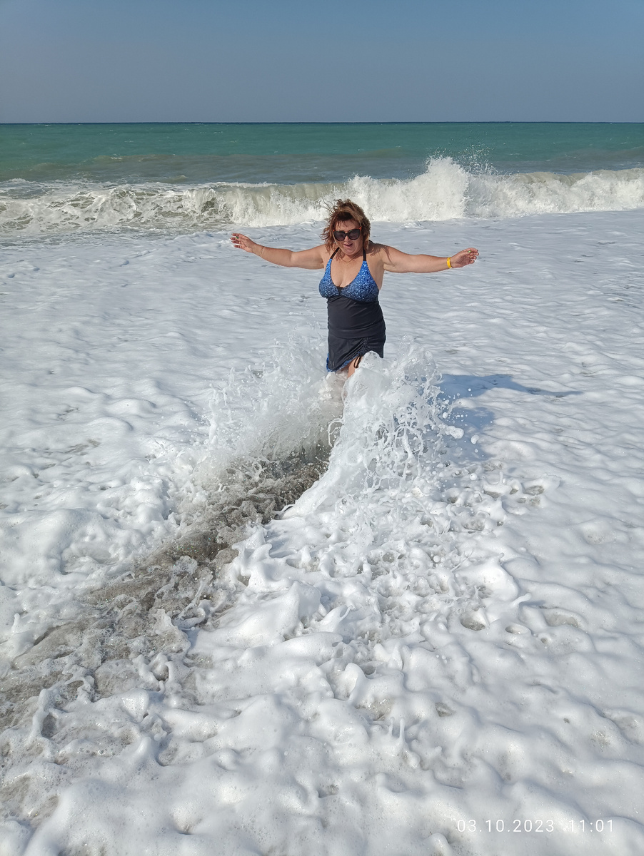 В пене морской "понежиться" не получится, но ножки может и помочу.