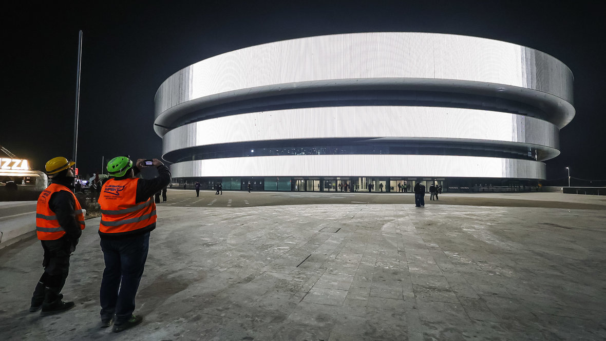    Арена Санта Джулия в Милане. Global Look Press