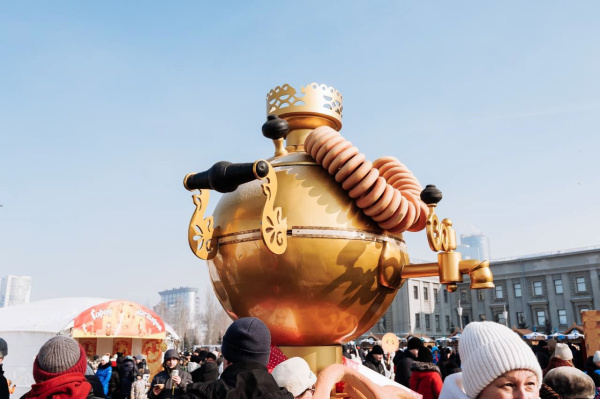 В Самаре площадь Куйбышева готовят к Масленице и проводам зимы