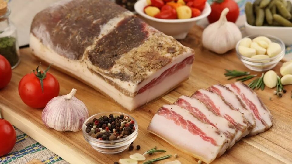 Как я научилась солить сало по-деревенски: мои личные секреты и ошибки, которые нельзя повторять