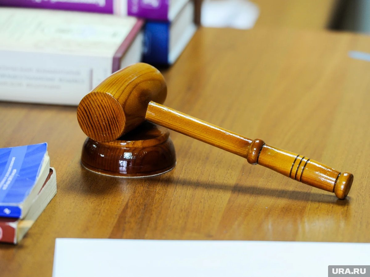     Суд отправил малолетних преступников в спеццентр