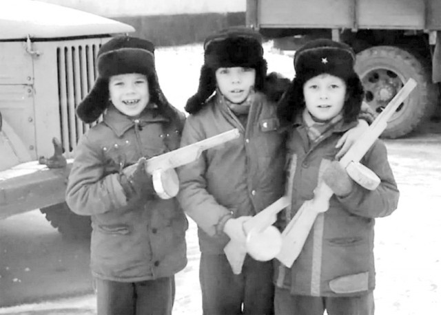 Про мирные игры нашего детства в войну