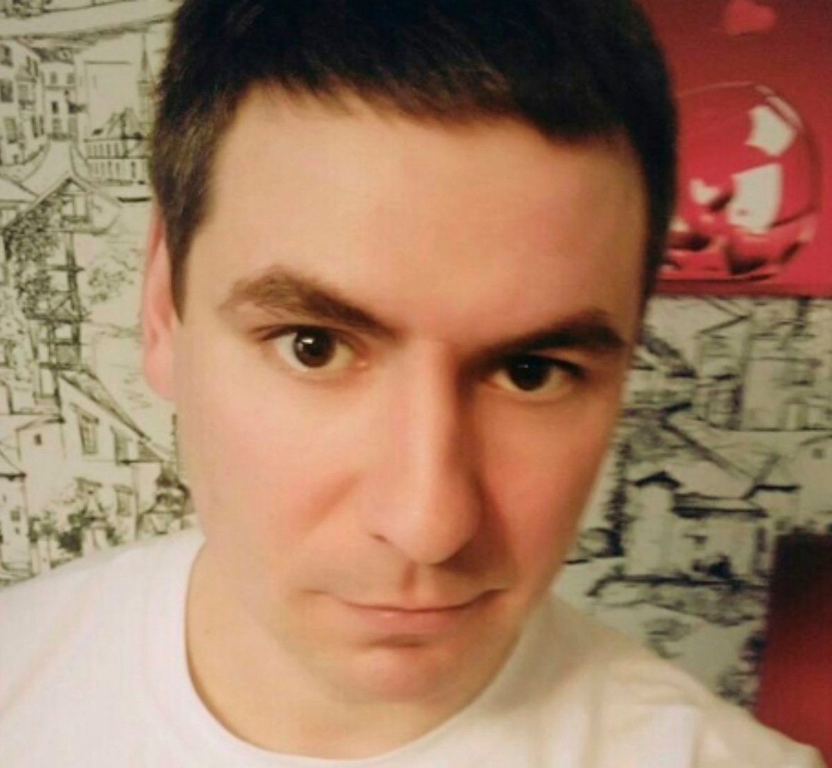 Максим Ухов