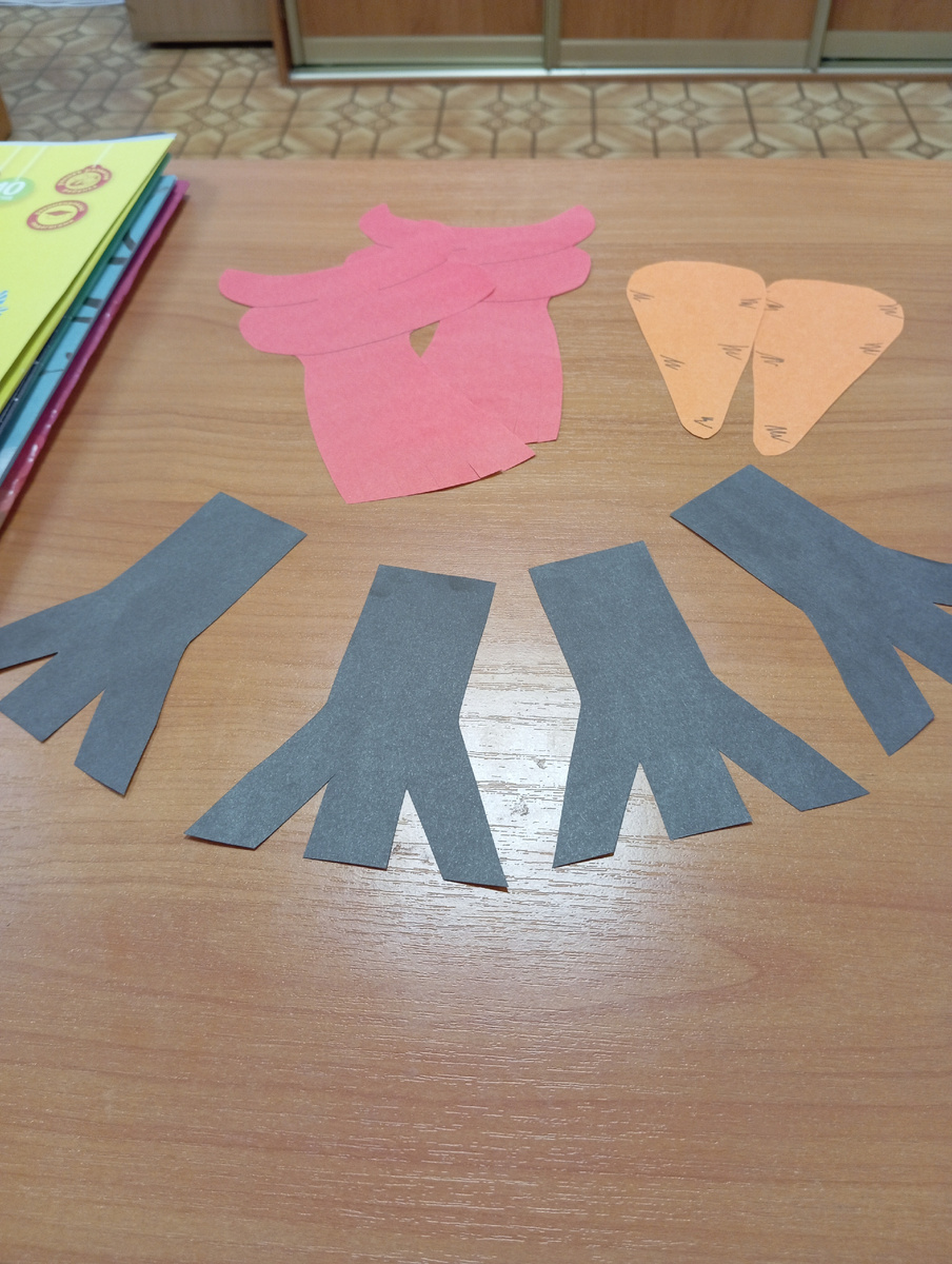 Работа педагогом- организатором это- с серьезным видом ,заниматься глупостями за зарплату. 