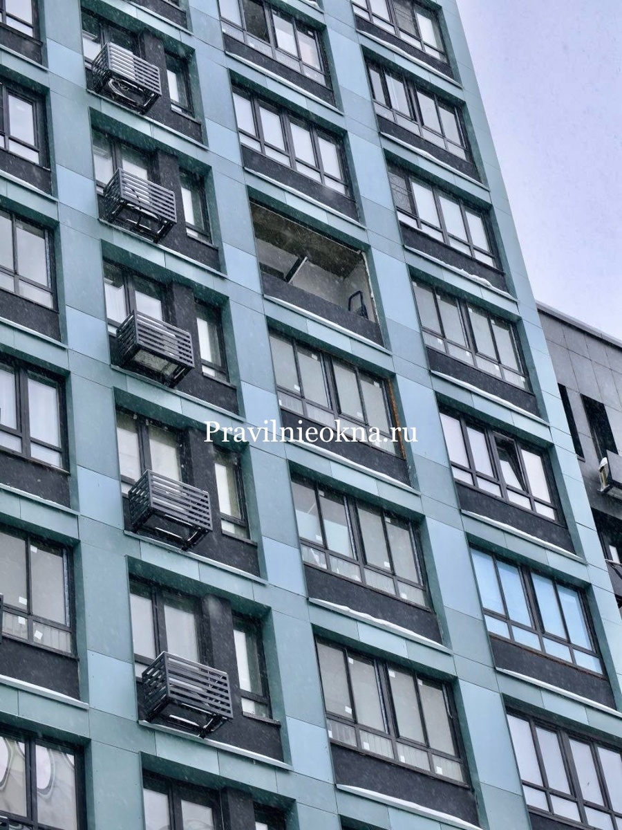 Жк «Прокшино» улица Лобановский лес. Остекление балкона на теплое. С ламинацией.