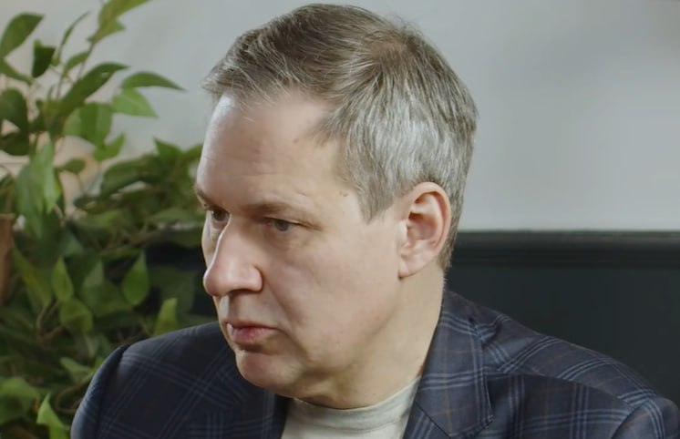 «Натовцам он уже всё сказал»: экс-разведчик Артамонов объяснил молчание Путина после событий января