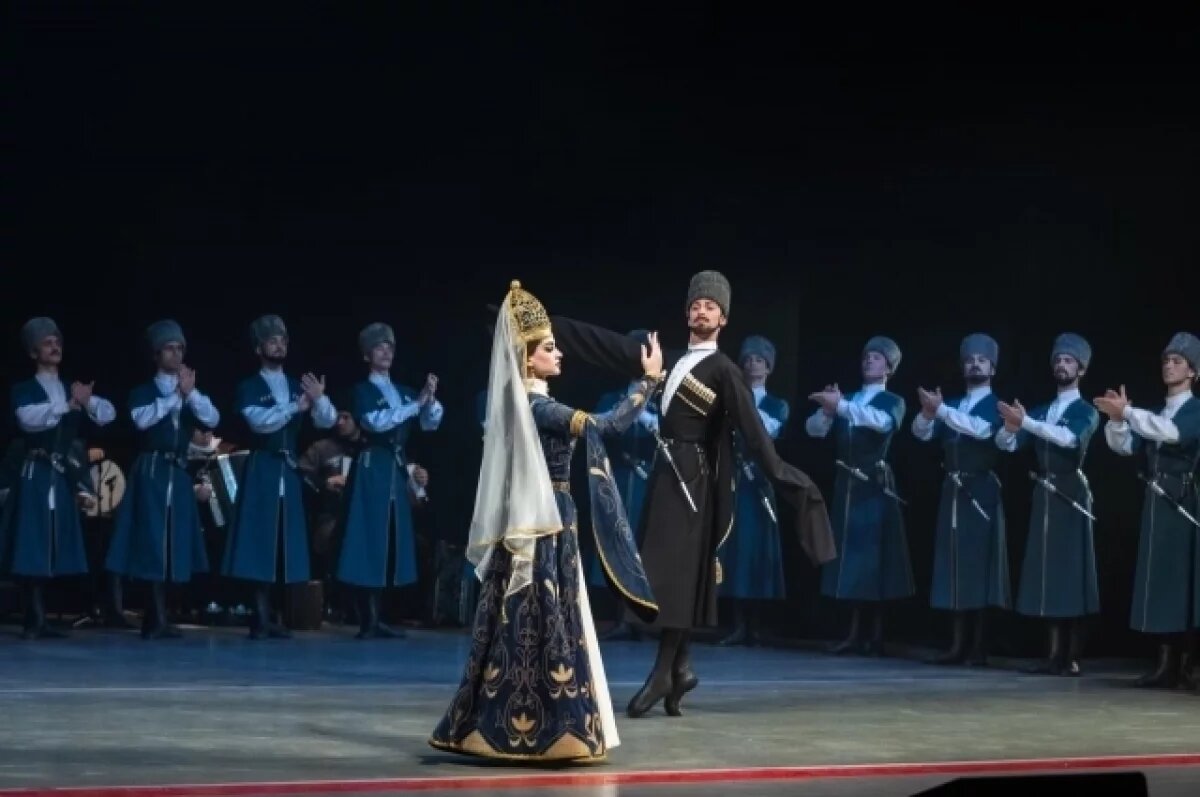    В Майкопе выступит ансамбль народного танца Адыгеи «Нальмэс»