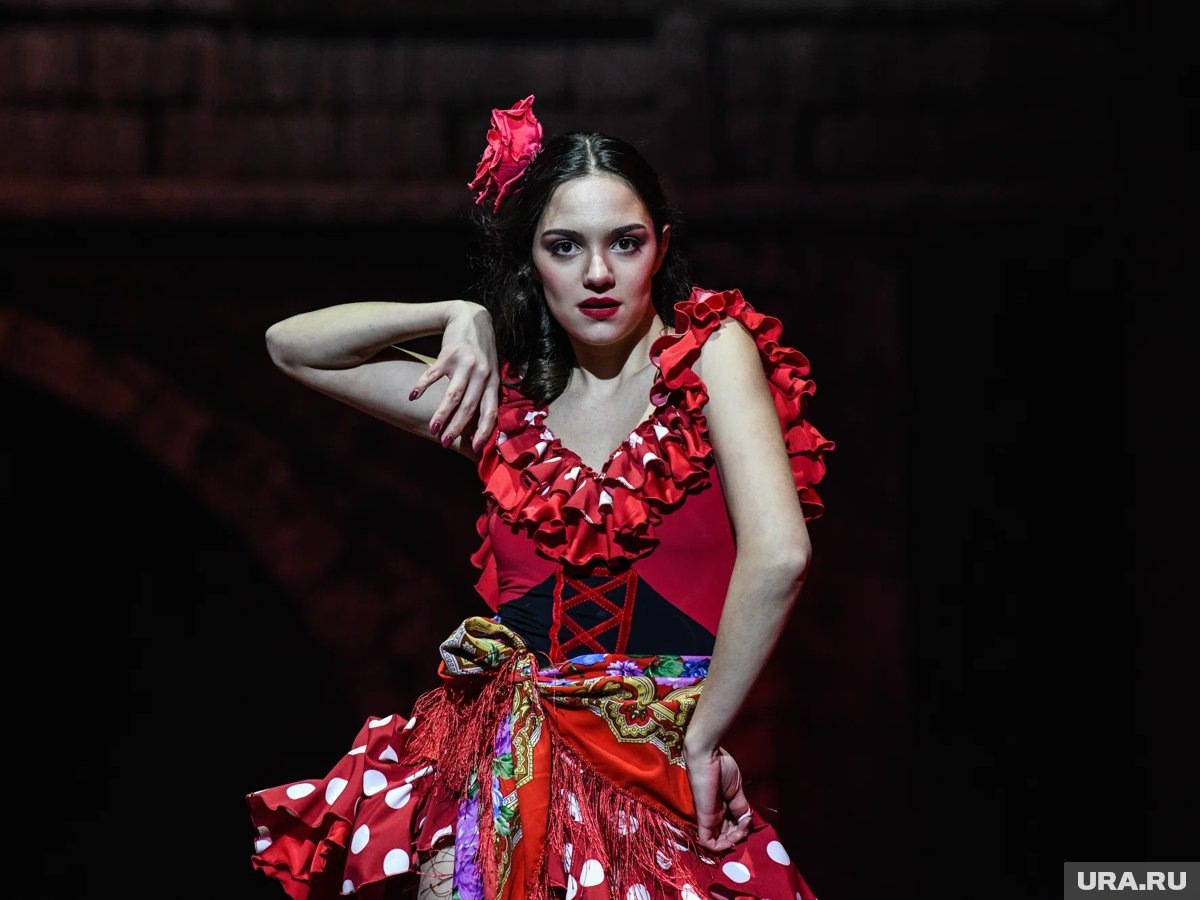     Евгения Медведева является одной из самых узнаваемых фигуристов России (архивное фото)