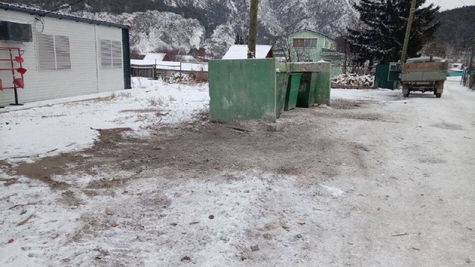    Контейнерные площадки в Чемале. Источник: t.me/AElekov