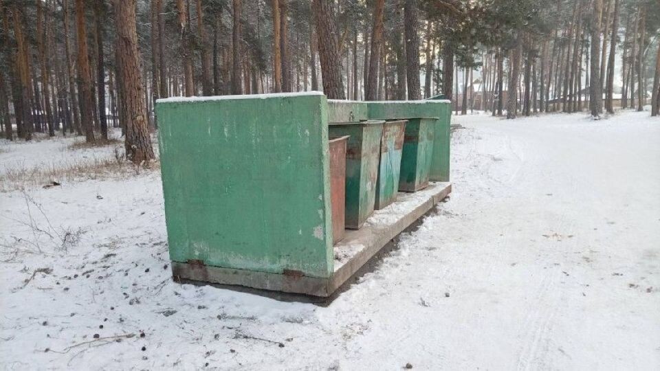    Контейнерные площадки в Чемале. Источник: t.me/AElekov