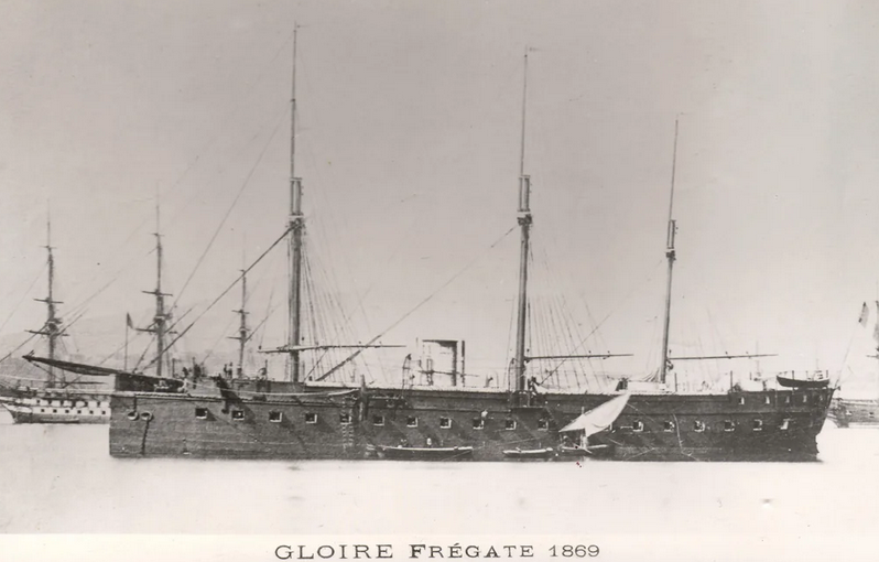 Французский броненосец "Глуар"