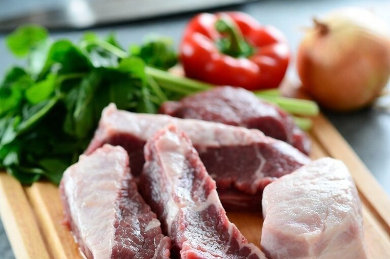    В Оренбуржье за неделю подорожали мясо и овощи Оренбуржье