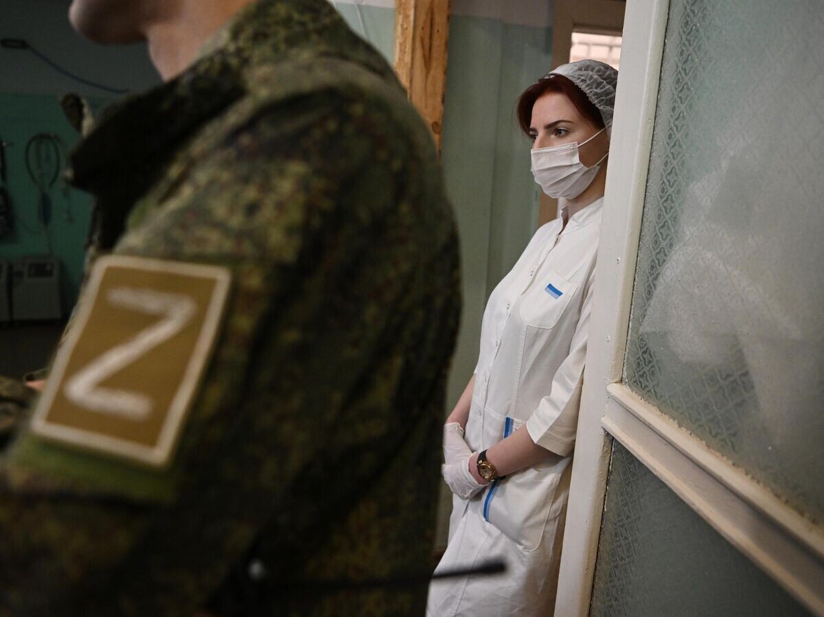    Сотрудница медицинского отряда специального назначения, работающего в южном секторе СВО | © РИА Новости / Алексей Майшев