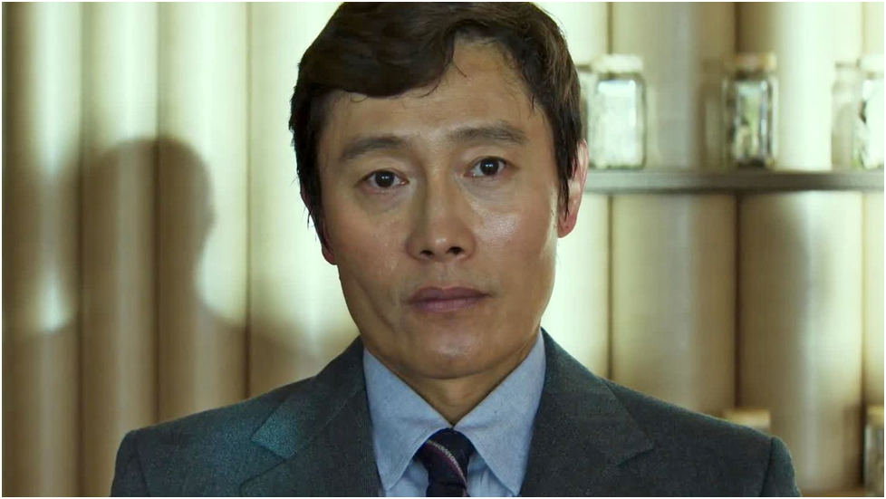 Ю Ман-су/Ли Бенхон  - главный герой фильма