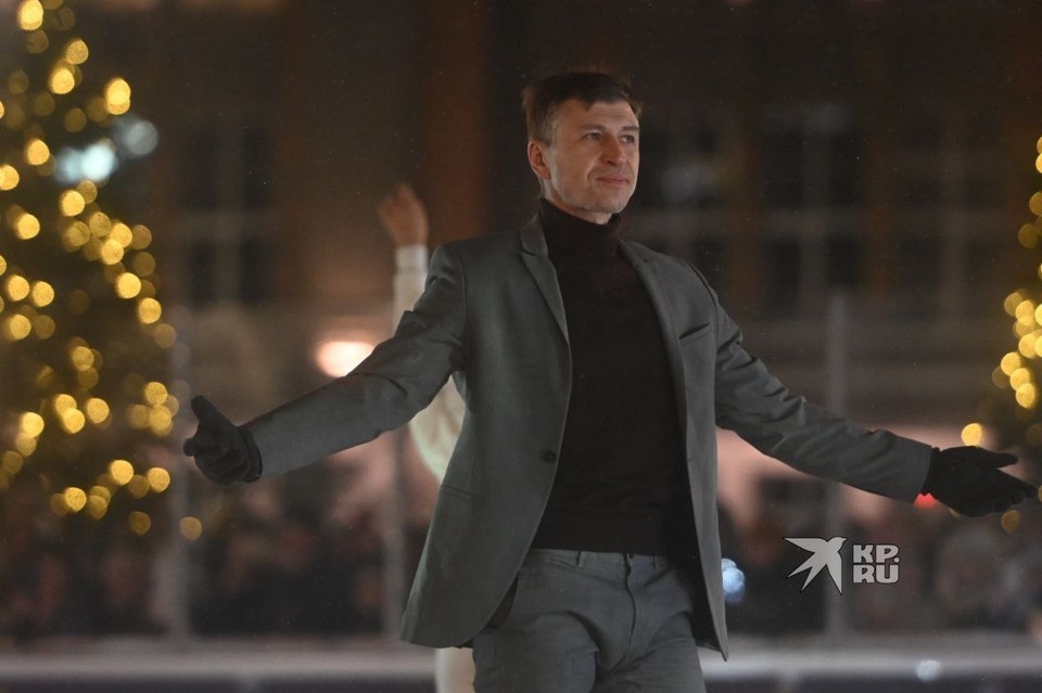    Ледовое шоу прошло на "Катке на площади" Ольга ЮШКОВА