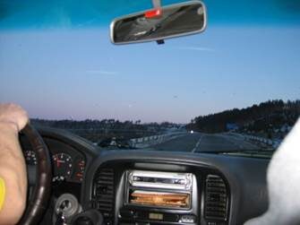 Рассвет в дороге.
