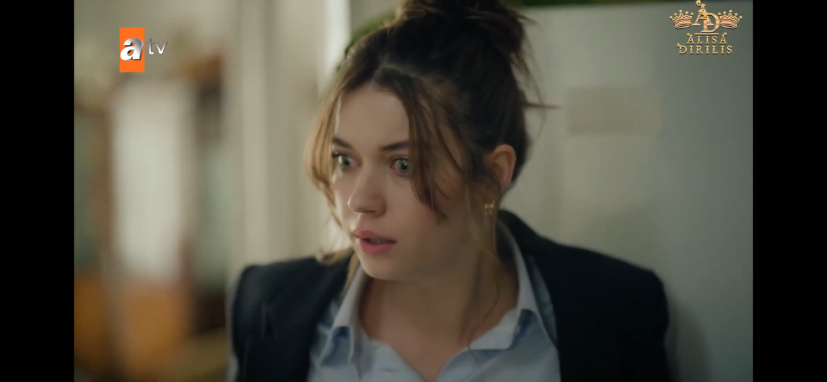 Стоп кадр из сериала «Семья- это испытание»