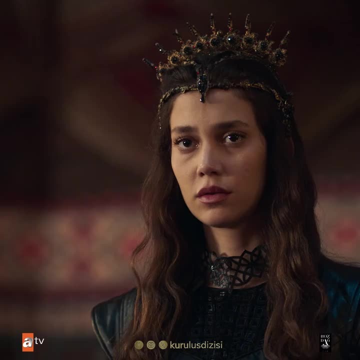 Тоска тяжелым камнем лежала на ее душе.