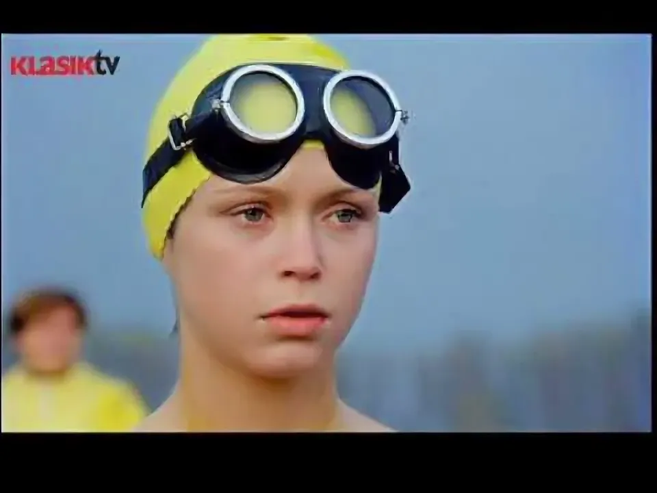 Кадр из фильма "Выпрямись, Дельфина!" взят для иллюстрации из Яндекс Картинки.