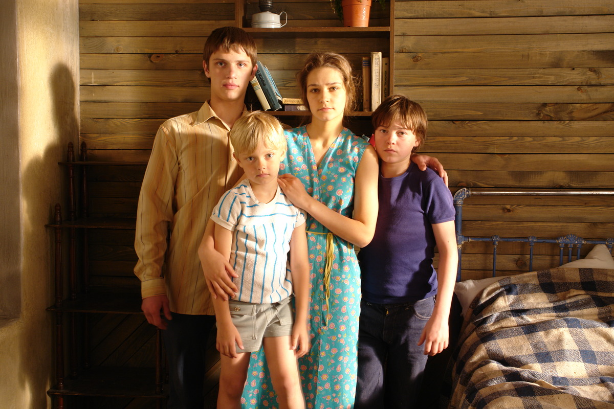 Сериал Громовы