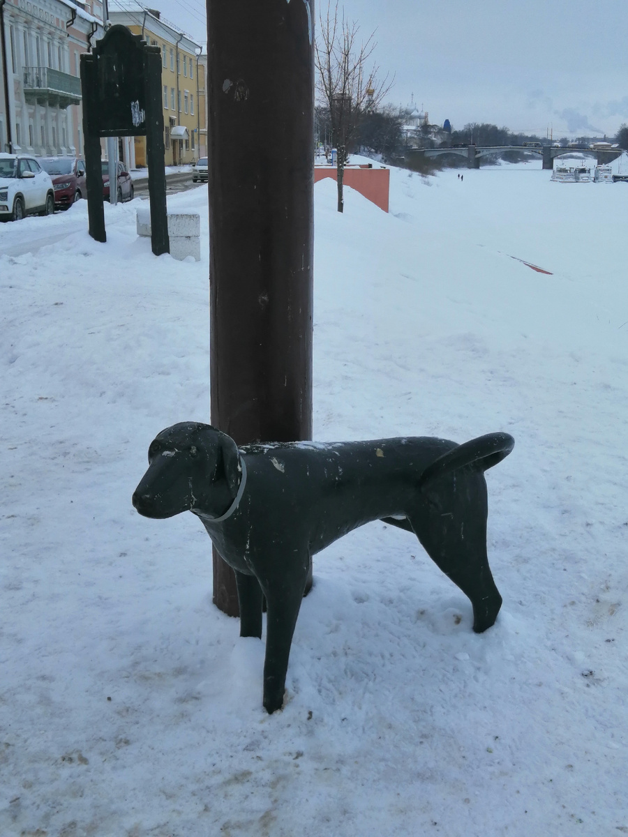 Замело,некому откопать...