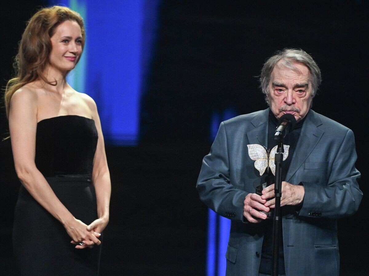    Актер Александр Адабашьян, получивший приз в номинации "Лучший актер" | © РИА Новости / Михаил Воскресенский