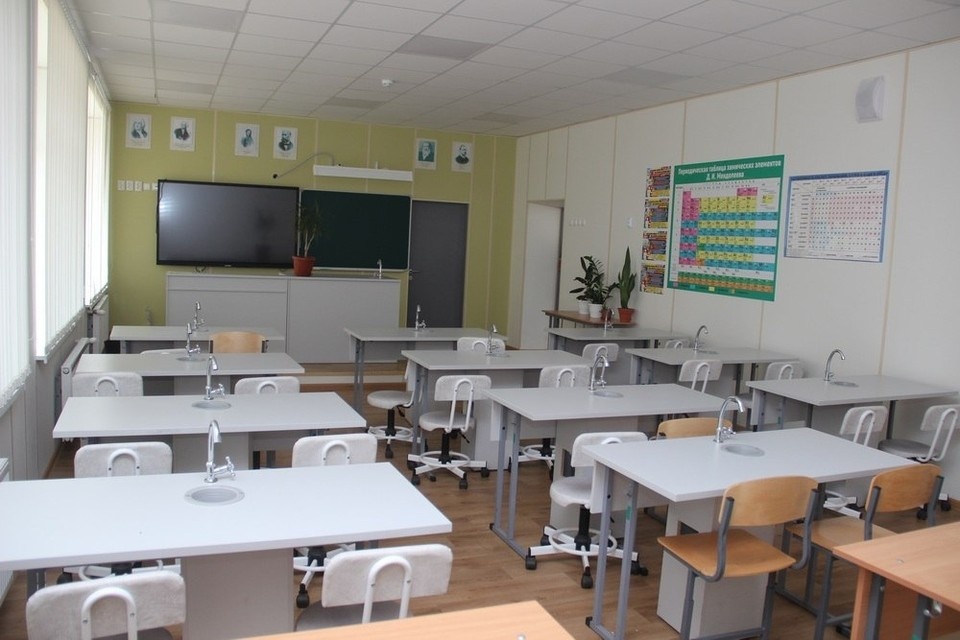    Глава ДНР Денис Пушилин поручил усилить контроль за температурным режимом в образовательных учреждениях Республики. Фото: ТГ/Пушилин