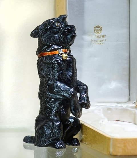 Камнерезная фигурка Fabergé. Обсидиан, эмаль, бриллианты / Коллекция A La Vieille Russie, Нью-Йорк
