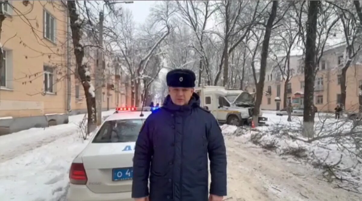    Фото: стоп-кадр видео от пресс-службы Управления Госавтоинспекции по Петербургу и Ленобласти