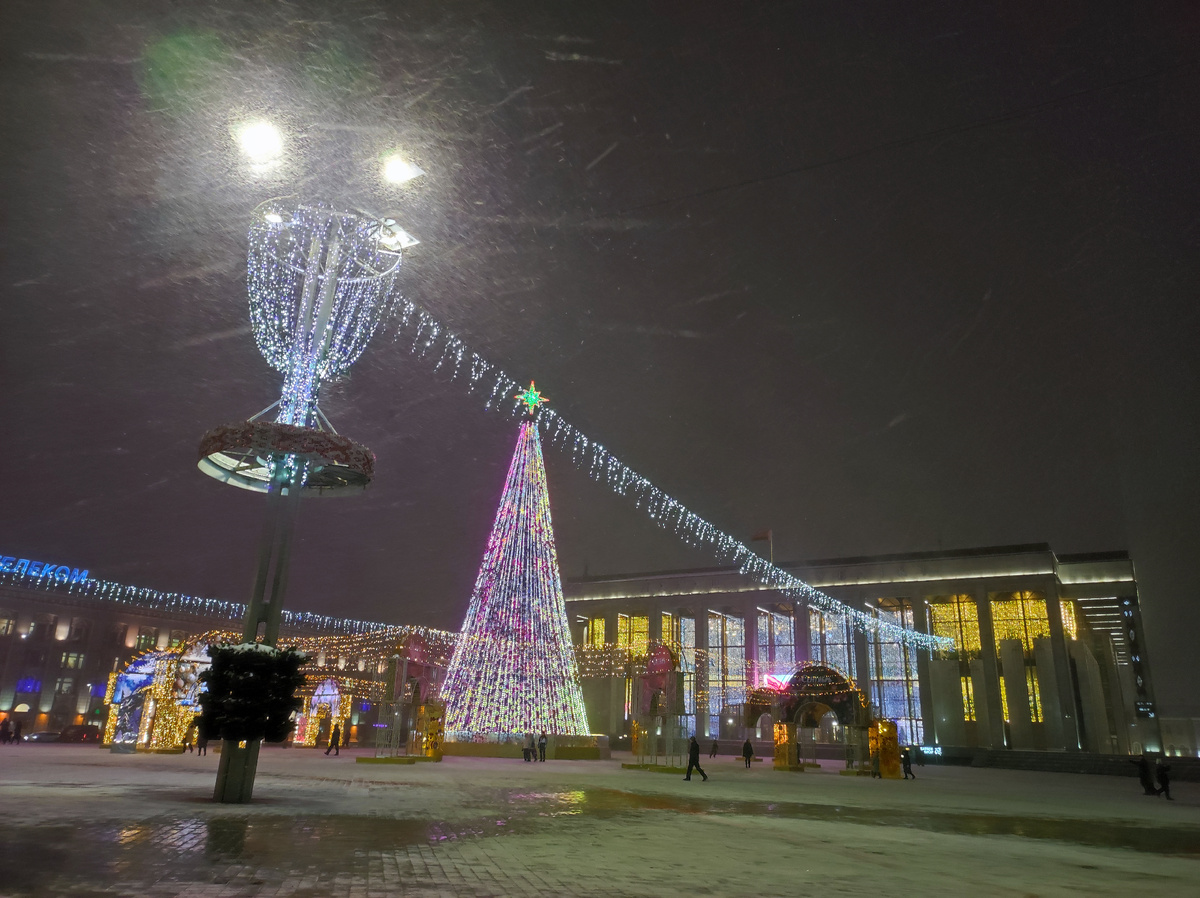 Минск из окна машины.