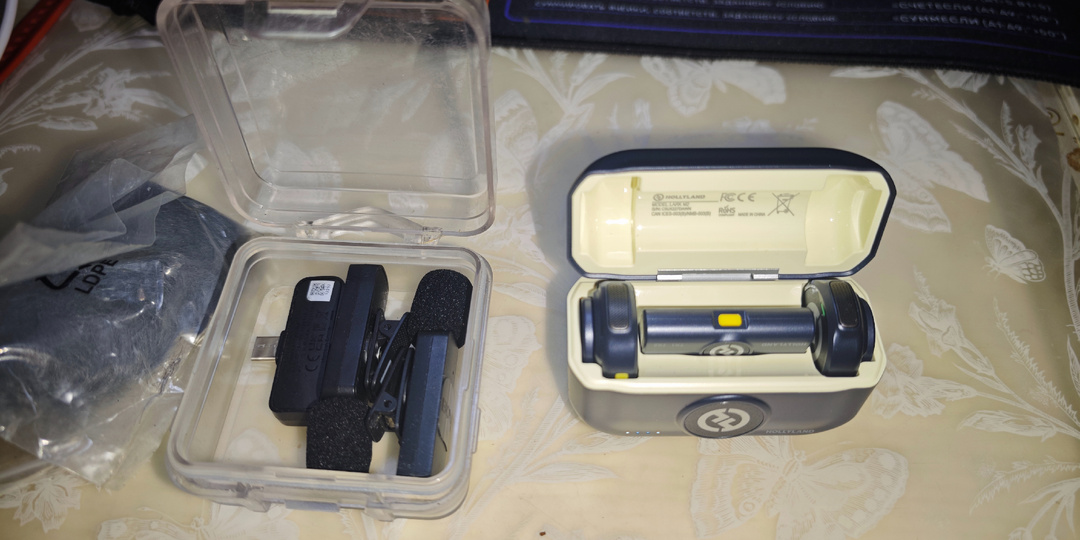 Обновил петлички, с Boya перешёл на Hollyland