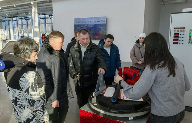 Тверские ветераны СВО побывали с экскурсией на производстве АО «ДКС»