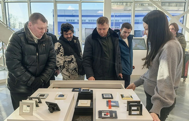 Тверские ветераны СВО побывали с экскурсией на производстве АО «ДКС»