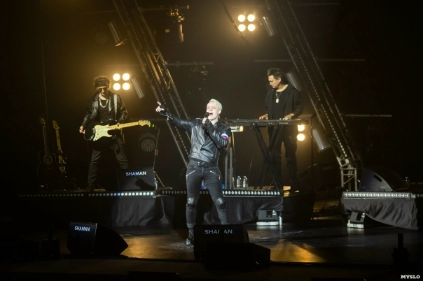 Фото из открытых источников. Шаман на концерте