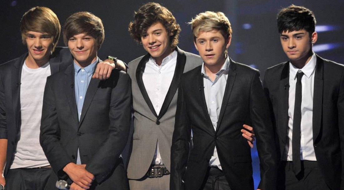     One Direction: Гарри Стайлс в центре, Зейн Малик справа / Фото: соцсети One Direction