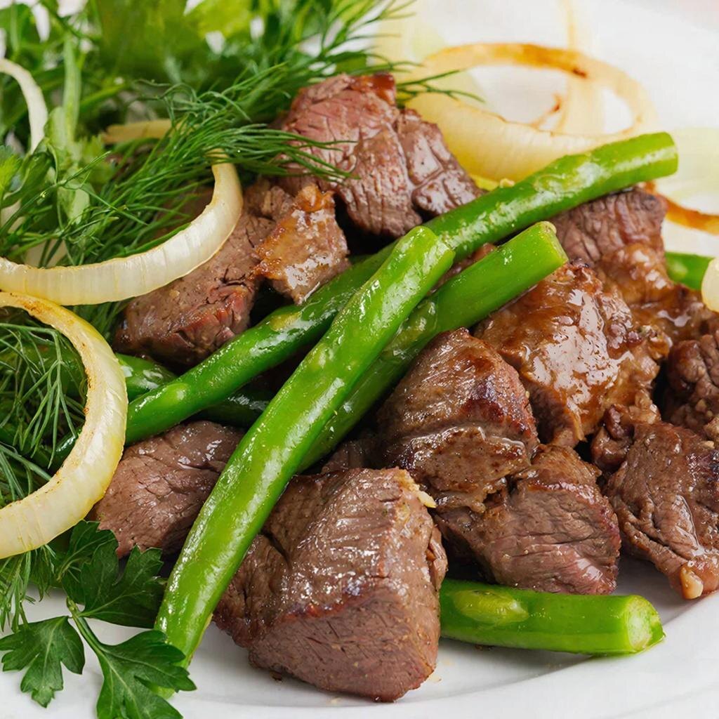 Ароматное наслаждение: Говядина, поджаренная с зеленой фасолью 