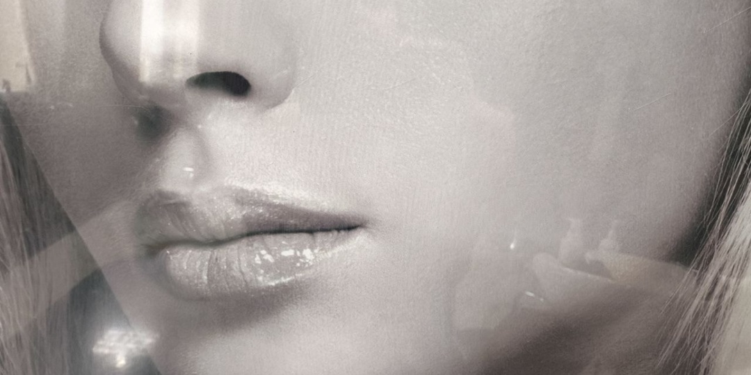 Матовая помада уходит в прошлое: что теперь наносят на губы — сияющие, живые и ухоженные