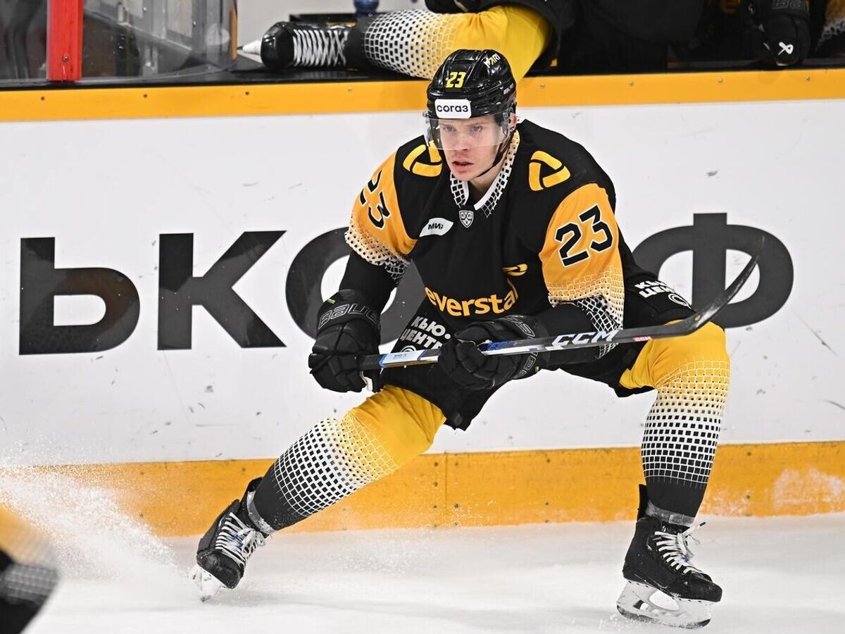    Хоккеист "Северстали" Адам Лишка | © Фото : Пресс-служба "Северстали"