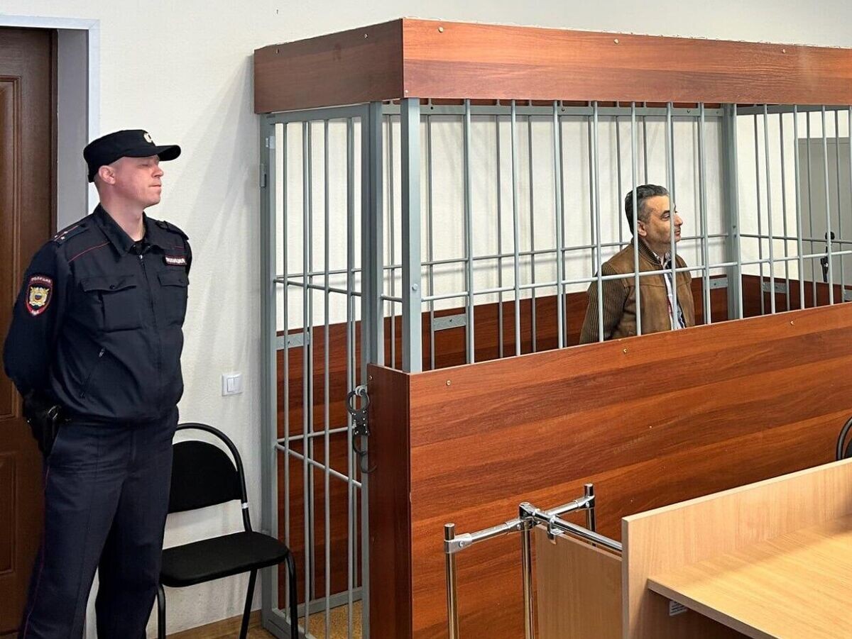    Лев Шлосберг* в суде