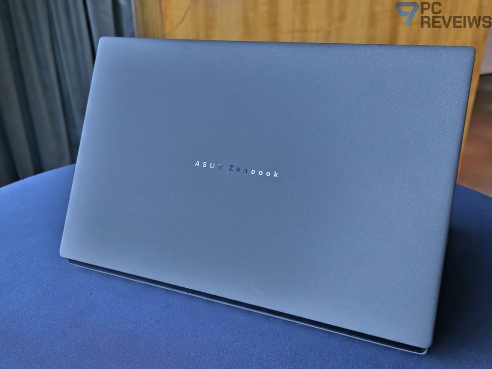 Zenbook DUO (UX8407)