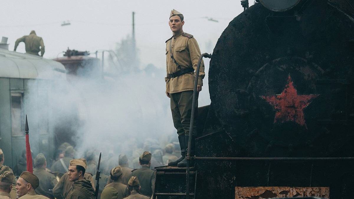    Кадр из фильма «Август» (2025)