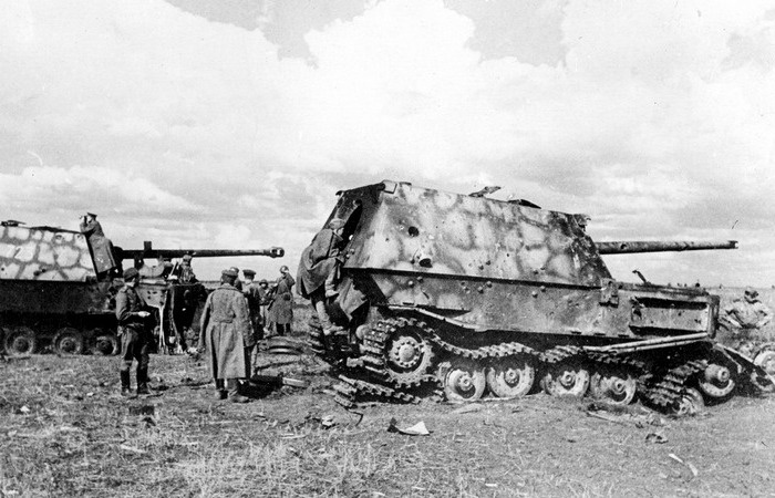 Машина получилась спорной. /Фото: en.wikipedia.org.